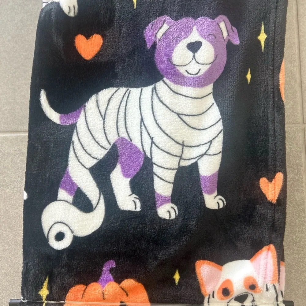 Dogs Puppies Halloween‎ Bones Throw Blanket Dogs Viral 50